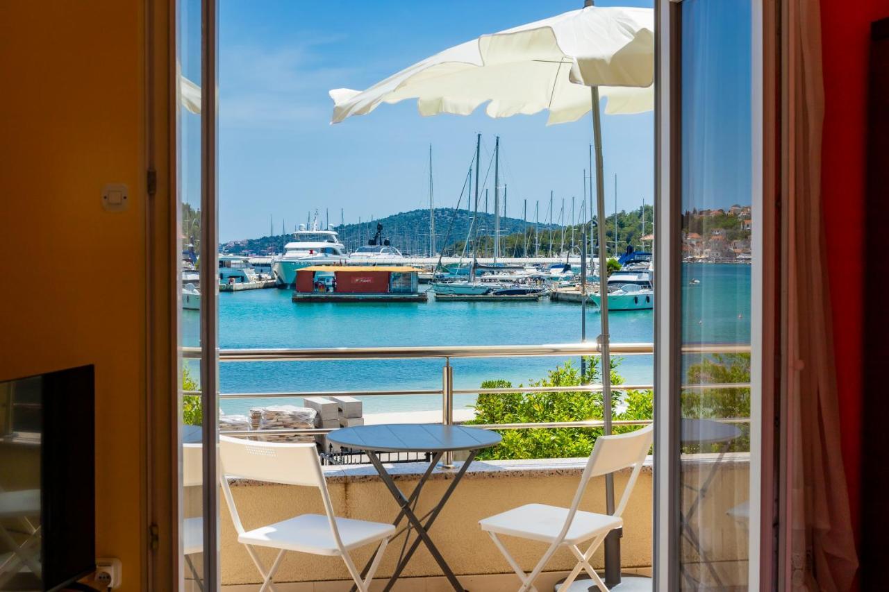 Apartments Mikulic 罗戈兹尼察 外观 照片